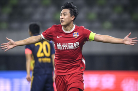 2-1！英超升班马爆发！曼联爆大冷，热刺再遭打击，保级难度升级